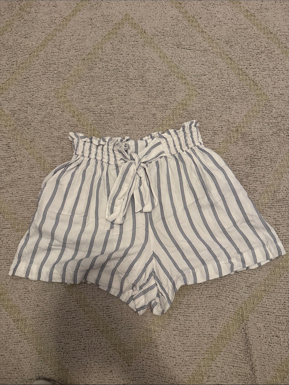 Hollister White Blue Striped Paperbag Waist Tie Shorts Small